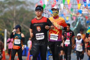 BIB: 40669, 42211
                            <button type="button" onclick="openModal(9908299)" class="btn btn-primary btn-sm float-right btn-popup" data-toggle="modal" data-target=".modal-high-quality">
                        <i class="fas fa-shopping-cart"></i> Add to Cart
                    </button>
                                            <button type="button" onclick="isThisMe(9908299, true)" class="btn btn-success btn-sm float-right btn-popup btn-isme hidden" data-toggle="tooltip" data-placement="bottom" title="นี่คือรูปของคุณใช่ไหม คลิกที่นี่เพื่อเอาเข้าอัลบั้ม">
                        <i class="fas fa-plus"></i> Add to album
                    </button>
                    <button type="button" onclick="isThisMe(9908299, false)" class="btn btn-warning btn-sm float-right btn-popup btn-isnotme hidden">
                        <i class="fas fa-ban"></i> Remove from album
                    </button>